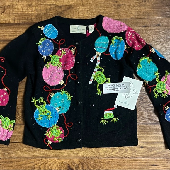 Design Options • Small • Cardigan • Sweater • Frogs & Christmas Design • New - Picture 15 of 16